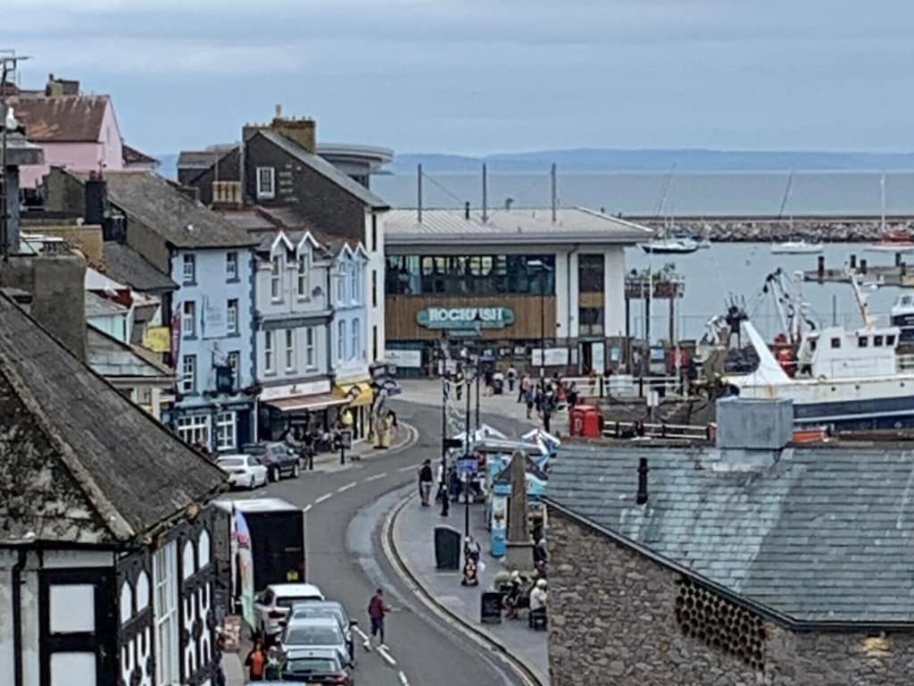 A Modern And Cosy Apartment Just Yards From Brixham'S Bustling Harbourside Экстерьер фото